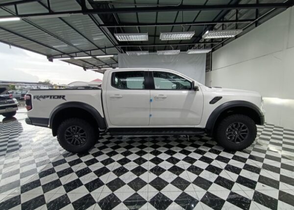 2024 FORD RAPTOR 4WD AT 2000cc - Image 14