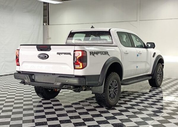 2024 FORD RAPTOR 4WD AT 2000cc - Image 13
